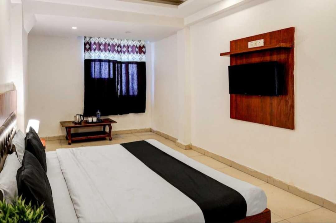 Hotel O Anshu B&B New Delhi Luaran gambar