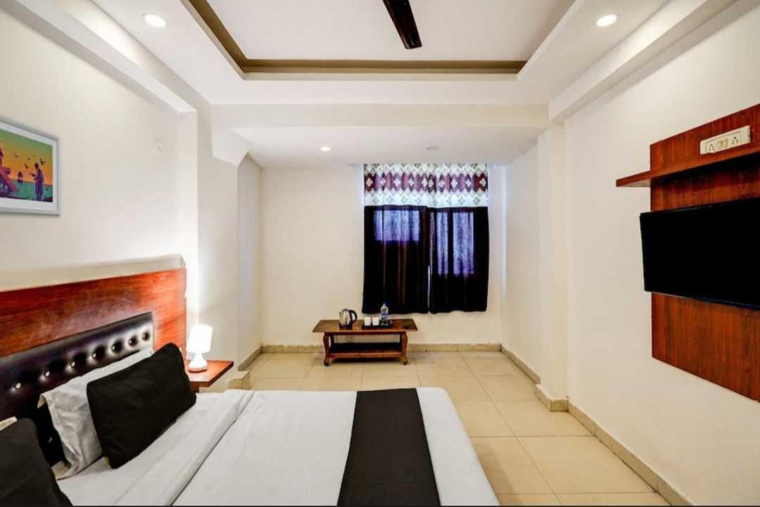 Hotel O Anshu B&B New Delhi Luaran gambar