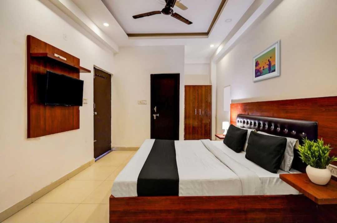 Hotel O Anshu B&B New Delhi Luaran gambar