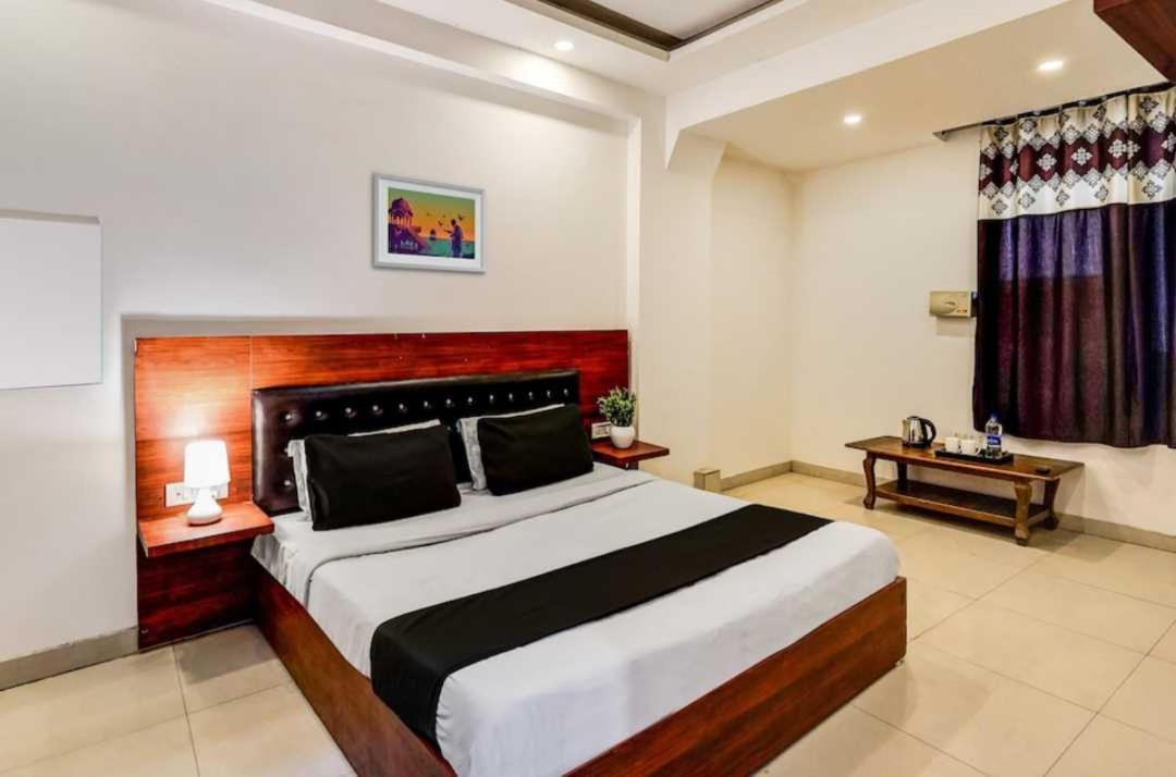 Hotel O Anshu B&B New Delhi Luaran gambar
