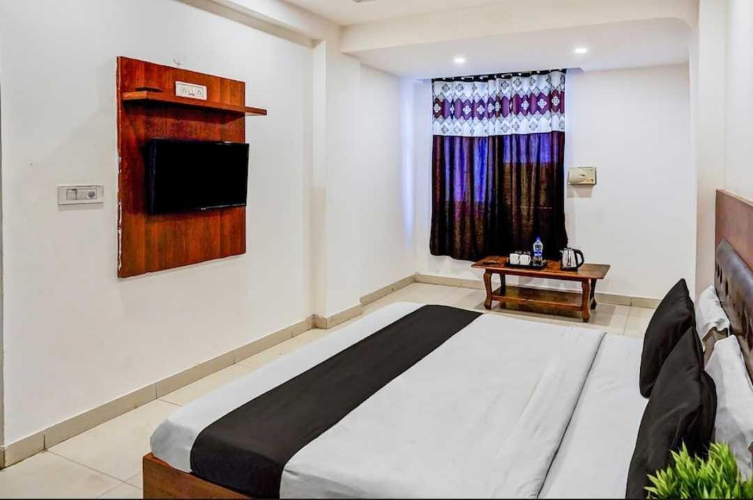 Hotel O Anshu B&B New Delhi Luaran gambar